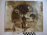 藏品(女子獨照)的圖片