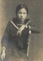 藏品(女學生獨照)的圖片