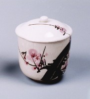 藏品(彩繪梅花蓋杯)的圖片
