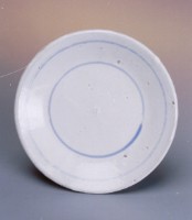 藏品(白釉小盤)的圖片
