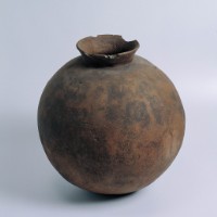 藏品(魯凱族鎮社壺)的圖片