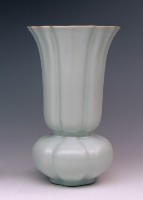藏品(粉青花瓣式尊)的圖片