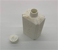 藏品(折枝梅花紋長方白瓷罐 )的圖片