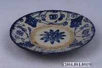 藏品(手繪青花花卉紋大圓盤)的圖片