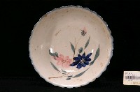 藏品(手繪胭脂紅釉花卉紋花口碗)的圖片