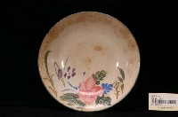 藏品(手繪花卉紋折沿碗)的圖片