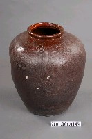 藏品(褐紅釉壓印直紋酒甕)的圖片