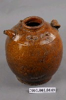 藏品(褐紅釉雕花有嘴酒甕)的圖片