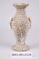 藏品(貝殼裝飾雙耳花瓶)的圖片