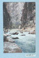 藏品(（臺灣八景太魯閣峽）仙寰橋的石門)的圖片