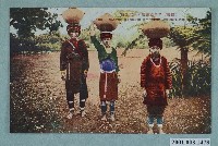 藏品(用陶壺取水搬運的阿美族婦女)的圖片