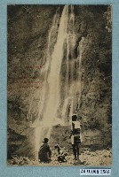 藏品(400尺高的烏來瀑布)的圖片