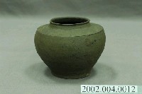 藏品(素燒灰褐素面陶甕)的圖片