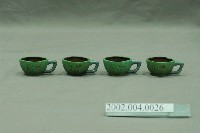 藏品(陶製綠釉彩繪花草紋小茶杯組)的圖片