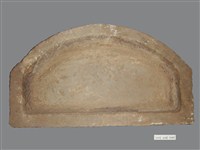 藏品(半圓型石製豬飼槽)的圖片