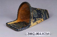 藏品(青花瓷牡丹尿斗)的圖片