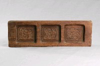 藏品(長條板單面雕三枚方形糕印)的圖片