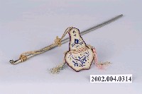 藏品(旱煙斗及煙草袋)的圖片