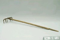 藏品(六齒耙)的圖片