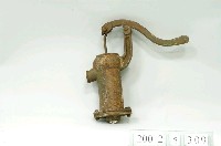 藏品(小型手壓式汲水泵浦)的圖片