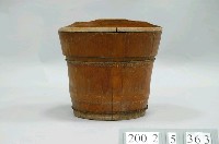 藏品(木製附蓋馬桶)的圖片