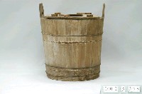 藏品(木製附耳馬桶)的圖片