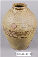 藏品(橄欖綠釉壓印紋陶甕)的圖片