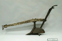 藏品(雙手鐵架犁)的圖片