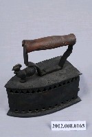 藏品(金屬製熨斗)的圖片