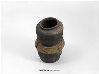 藏品(醬釉方形陶罐疊燒組物)的圖片