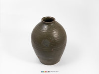 藏品(橄欖綠釉壓印紋陶甕)的圖片