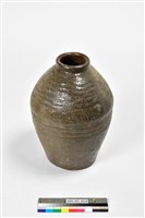 藏品(橄欖綠釉壓印紋陶甕)的圖片
