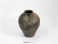 藏品(橄欖綠釉壓印紋陶甕)的圖片