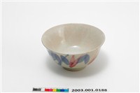 藏品(紅彩葉紋青花陶碗)的圖片