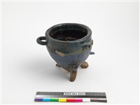 藏品(紫斑醬釉三足器)的圖片