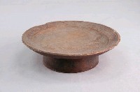 藏品(木胎棕色漆高腳供盤)的圖片