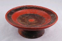 藏品(木胎紅色棕色漆相間高腳供盤)的圖片
