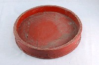 藏品(高水成竹製朱紅色漆圓形供果盤)的圖片