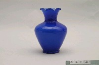 藏品(藍白雙色玻璃花瓶)的圖片