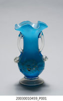 藏品(藍白雙色牡丹玻璃花瓶)的圖片