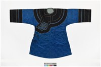 藏品(藍絲質緹花立領鑲緄大襟女衫)的圖片