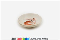 藏品(紅彩蝦紋碟)的圖片