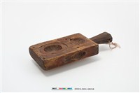 藏品(長方形四面雕龜桃連錢魚紋帶柄粿印)的圖片