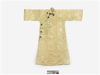 藏品(米白絲質緹花大襟立領女衫)的圖片