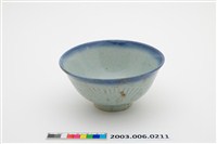 藏品(淡藍釉飛鳥紋淡青碗)的圖片