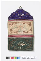 藏品(蓮葉紋兩摺褡褳荷包)的圖片