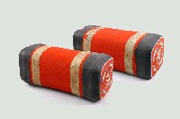 藏品(臺中霧峰花鳥紋大紅枕頭)的圖片