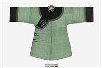 藏品(淺綠棉質大襟鑲緄女衫)的圖片