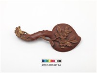 藏品(鳳啣喜桃朱漆飯匙)的圖片