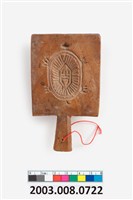 藏品(長方形四面雕龜桃連錢魚紋小型帶柄粿印)的圖片